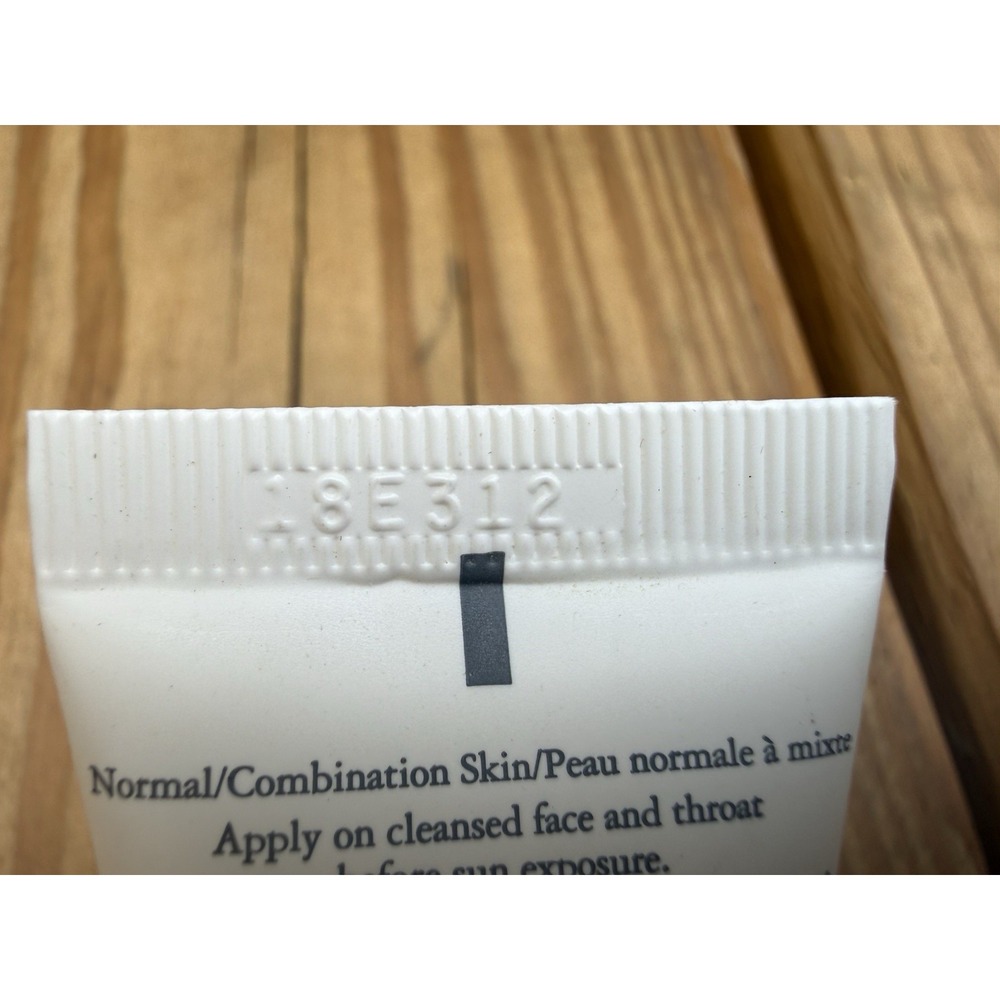 Lancome Bienfait Multi-Vital SPF 30 Sunscreen 1 Naturel New (T) 0.5oz - Picture 3 of 3